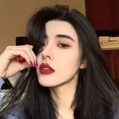 万花嬉春